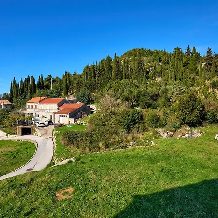 Hedera Estate House Hedera Iii Villa