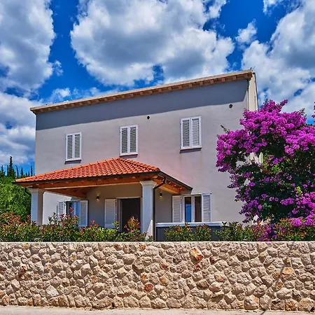 Hedera Estate House Hedera Iii Villa