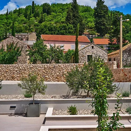 Hedera Estate House Hedera Iii Villa